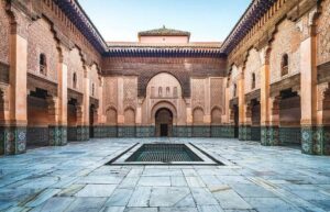 La-médersa-ben-youssef-et-son-architecture-mauresque-bluffante-marrakech-maroc.jpg