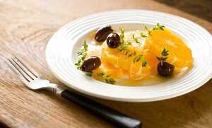 La salade d’orange aux olives noires spécialité Safi Maroc